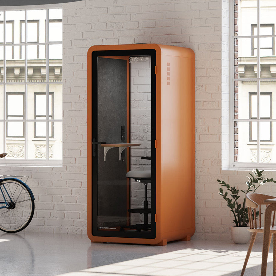 Office Pod Quell+ AcousticOrange / With Furniture / Dark Grey