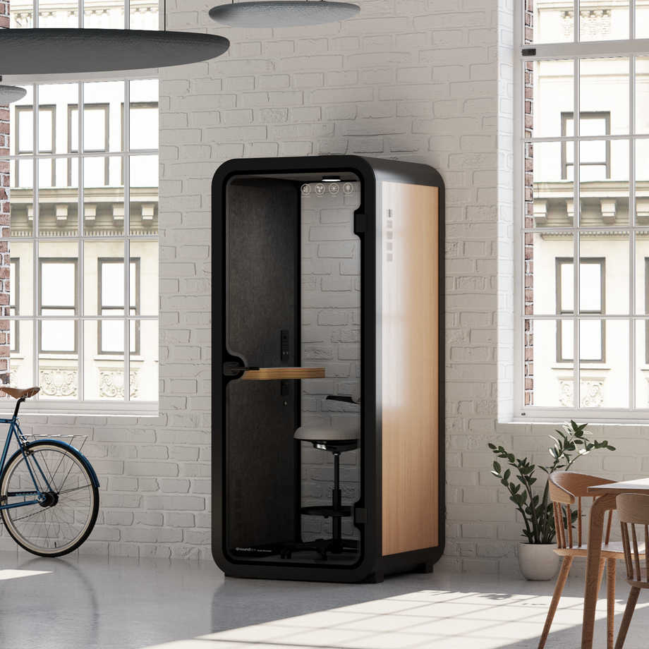 Oficina Pod Quell Acústico Wooden / With Furniture / Dark Grey